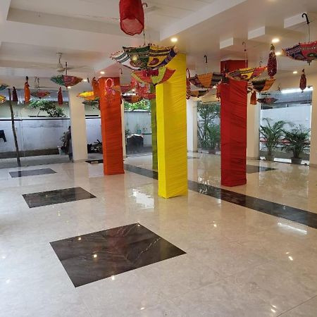 Hotel Nirvana Residency Nagpur Buitenkant foto
