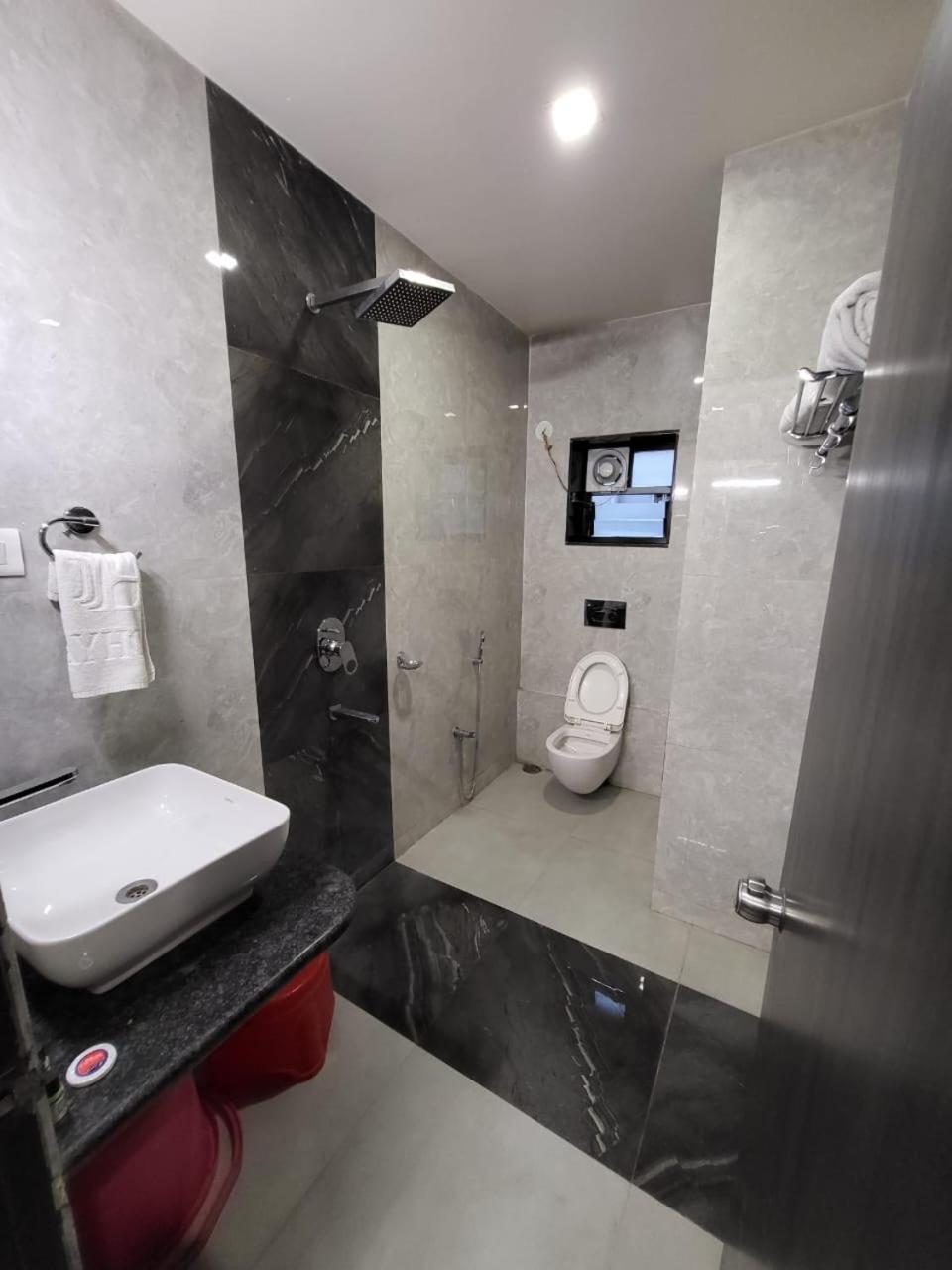 Hotel Nirvana Residency Nagpur Buitenkant foto