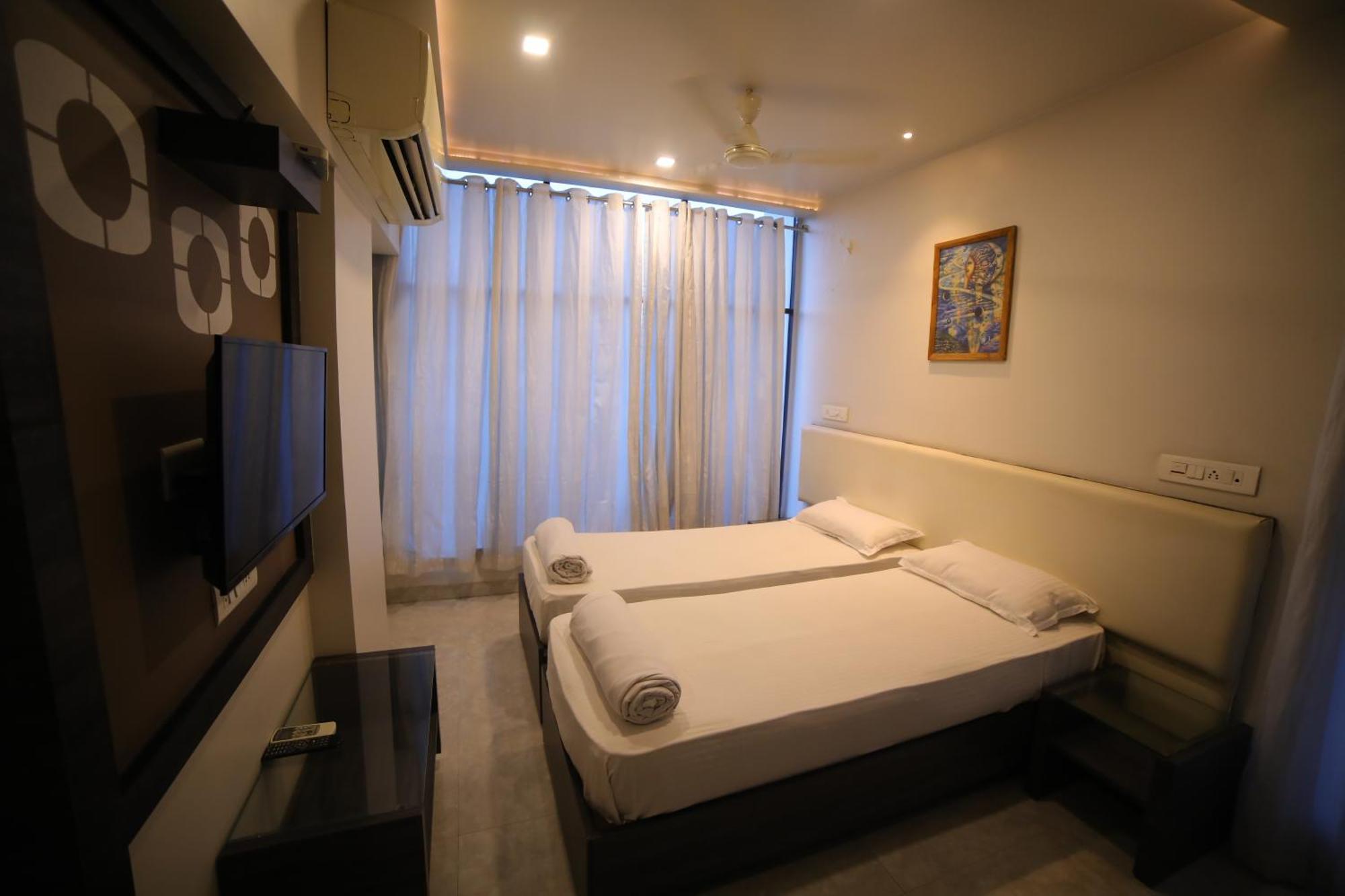 Hotel Nirvana Residency Nagpur Buitenkant foto