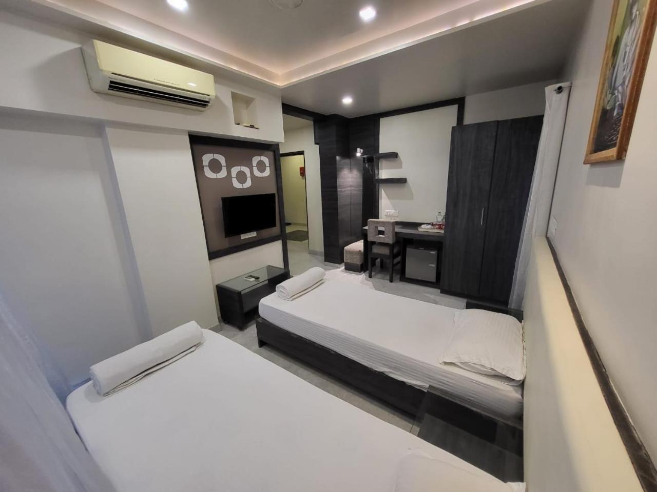Hotel Nirvana Residency Nagpur Buitenkant foto
