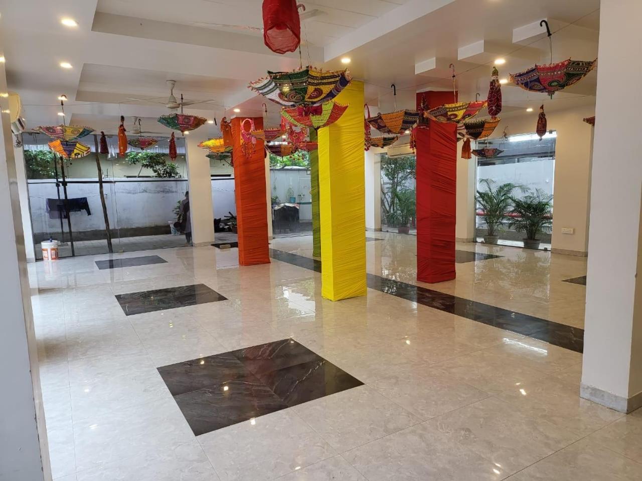 Hotel Nirvana Residency Nagpur Buitenkant foto