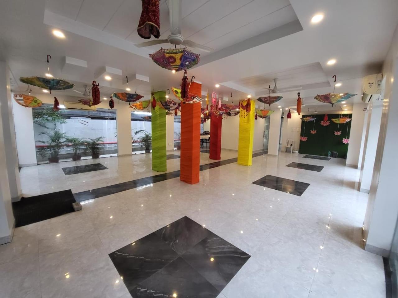 Hotel Nirvana Residency Nagpur Buitenkant foto