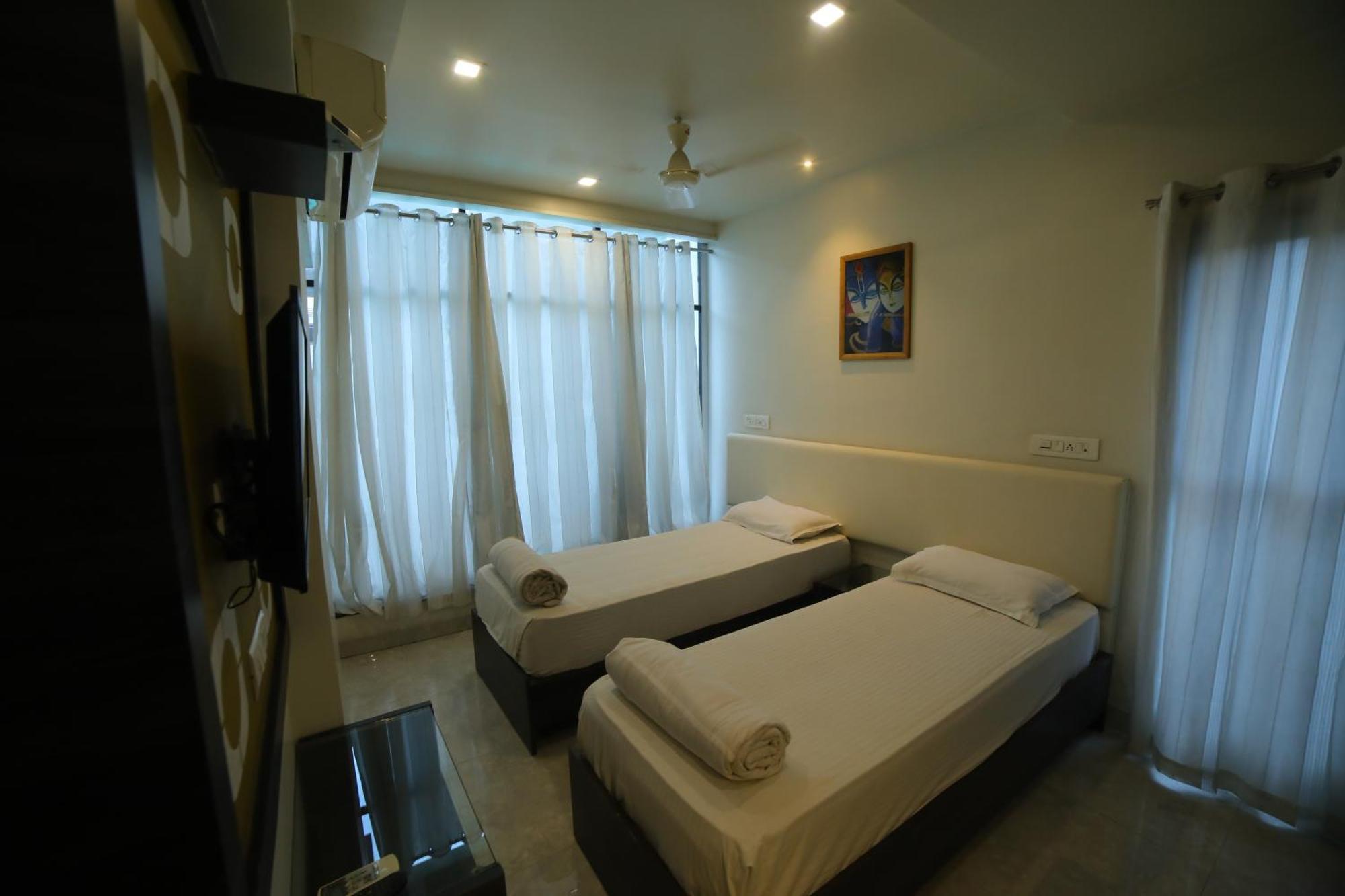 Hotel Nirvana Residency Nagpur Buitenkant foto